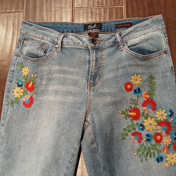 Earl Jeans - Picture 1 of 8